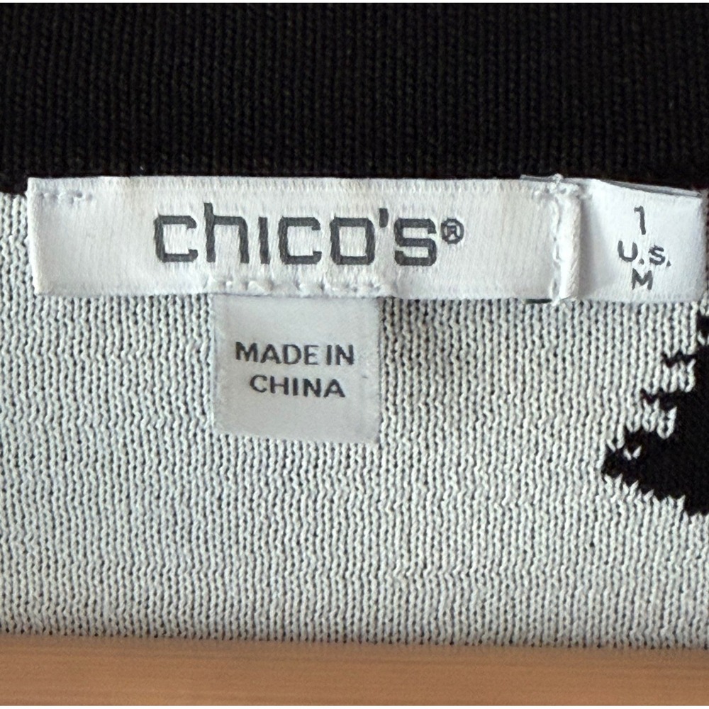 NWOT Chico's Size 1 (M) White On Black Polka Dot Cardigan Round Collar V Neck - Picture 4 of 5